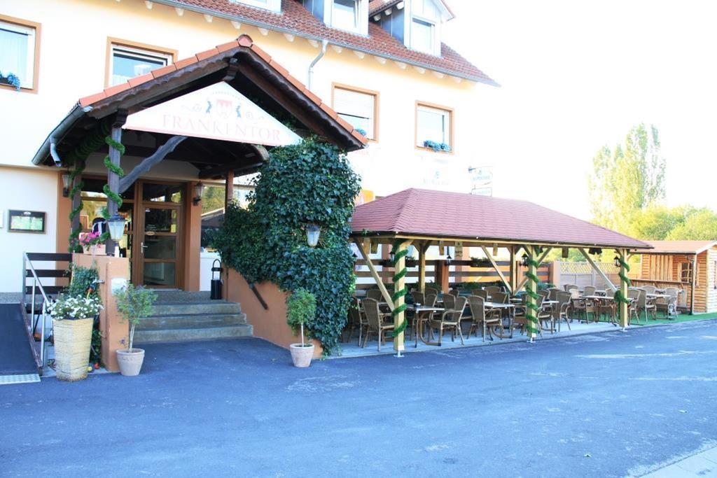 Landgasthof Frankentor Wasserlosen Exterior photo